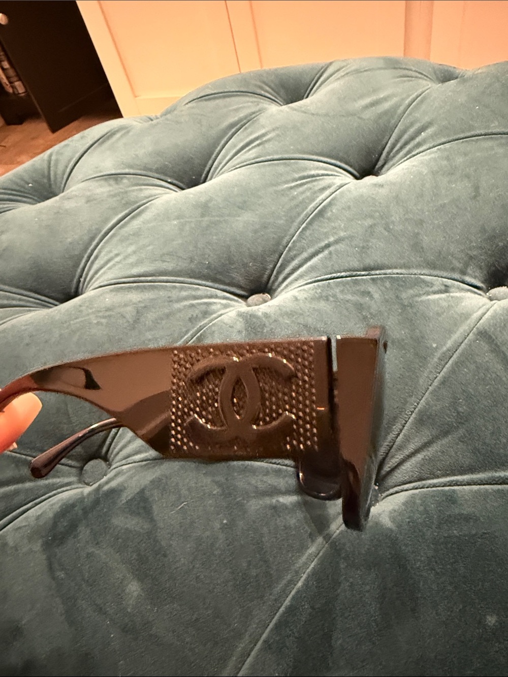 CHANEL Oversized Black Shield Sunglasses - Picture 7 of 7
